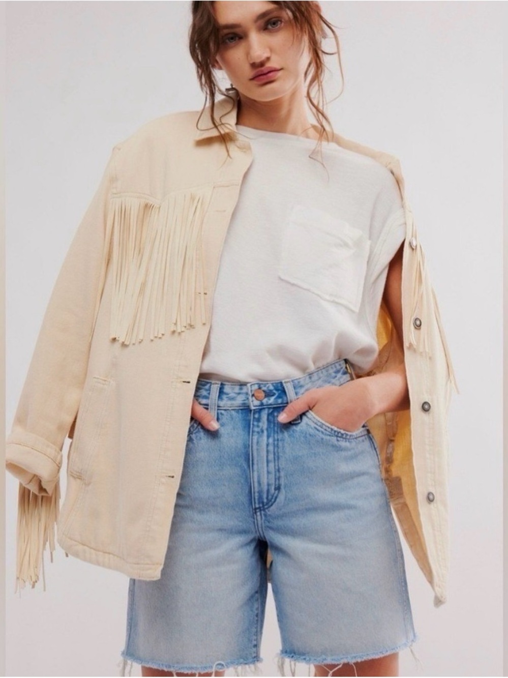 Women’s mid thigh cowboy wrangler denim shorts